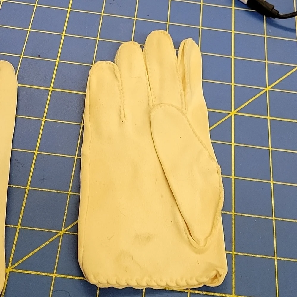 Vintage Women's Gloves Cream Estate Sale Find